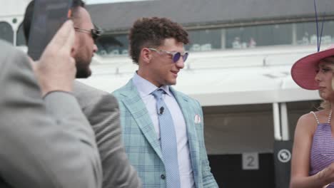 Patrick-Mahomes-Y-Brittany-Mahomes-En-El-Derby-De-Kentucky-149