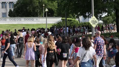 Chicago-Il-Usa-6-De-Junio-De-2023:-Multitudes-Masivas-De-Personas-Vienen-En-Masa-Para-Ver-Un-Concierto-De-Taylor-Swift-Mientras-Están-En-Chicago-Este-Fin-De-Semana-De-Verano