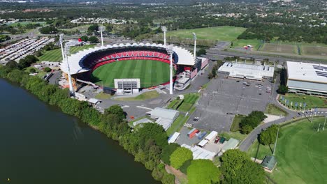 Estadio-Heritage,-Costa-Dorada,-Queensland,-Australia