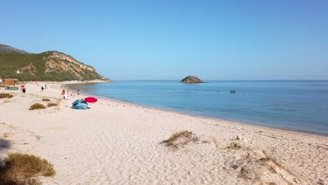 Portugal,-Portinho-da-Arrábida,-Praia-do-Creiro-beach-and-gorgeous-surroundings-in-autumn