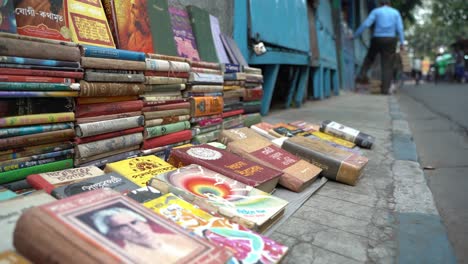 Old-books-are-being-sold-on-the-pavements-in-the-streets-of-Calcutta