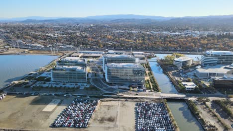 Stunning-drone-shot-over-Meta-Reality-Labs,-capturing-the-synergy-between-innovative-architecture-and-the-natural-landscape