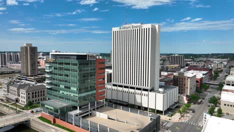 Innenstadt-Von-Cedar-Rapids,-Skyline-Von-Iowa