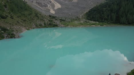 Malerische-4K-Luftaufnahmen,-Aufgenommen-Mit-Einer-DJI-Drohne-In-Den-Italienischen-Alpen,-Dolomiten