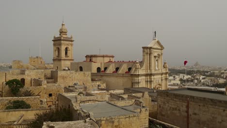 Vista-Parcial-De-La-Catedral-De-La-Asunción-Desde-Las-Murallas-De-La-Ciudadela-De-Victoria-En-Gozo