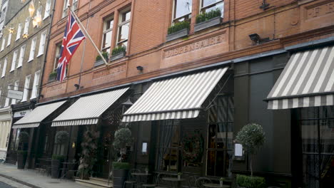 Still-shot-of-the-old-Hotel-Dispensaire-Francais-now-the-Covent-Garden-hotel-in-London