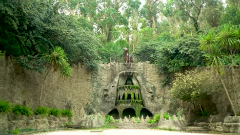 Stierdenkmal-Am-Bull-Hill,-Piriapolis,-Uruguay