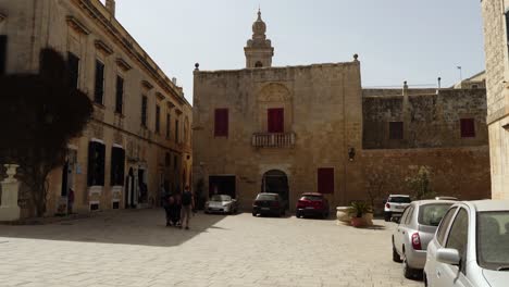 Vista-De-La-Calle-De-La-Ciudad-Silenciosa,-Mdina