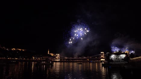 The-traditional-firework-in-the-Budapest-night-on-St-Stephen's-day-over-the-Danube-at-the-famous-Chain-Bridge