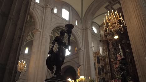 The-interior-of-the-Metropolitan-Cathedral-in-Mexico-city