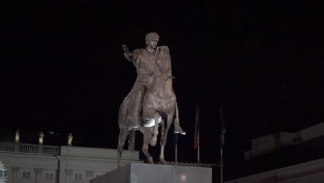 Holograma-Del-Escudo-De-Armas-Polaco-En-El-Edificio-Del-Gobierno