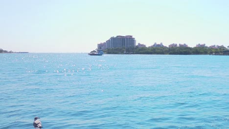 Fisher-Island---Fähre---Miami,-Florida