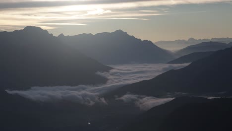 Ambiente-Matutino-Sobre-Las-Montañas-En-Kitzbühel.