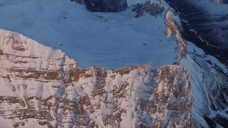 Blick-Aus-Einem-Segelflugzeug,-Das-über-Die-Zugspitze-Fliegt