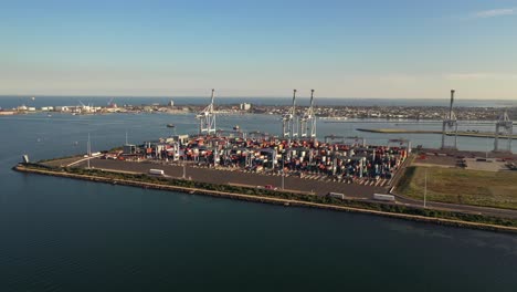 Puerto-De-Melbourne-Envío-Webb-Muelle-Atraque-Drone-Disparó-De-Par-En-Par