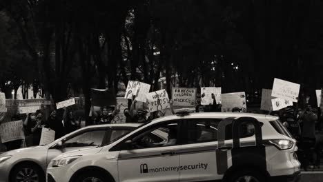 Manifestación-Americana-&quot;salvar-A-Los-Niños&quot;-Protesta-Contra-La-Trata-De-Personas