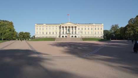 Timelapse-of-walking-towards-oslo-history-museum-in-center