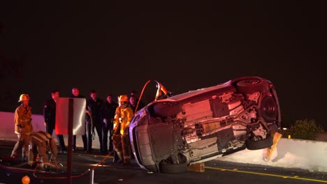 Auto-überschlug-Sich-Auf-Der-Böschung