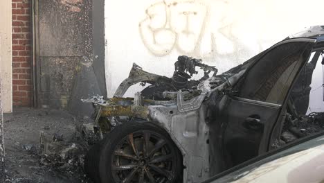 Auto-Brannte-Bei-Brandstiftung.-Autofeuer