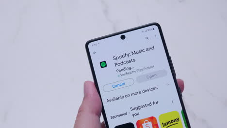 Installieren-Einer-Neu-Heruntergeladenen-Spotify-Anwendung,-Um-Musik-Und-Podcasts-In-Echtzeit-Zu-Erleben