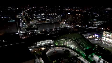 Edificio-De-La-Estación-De-Kanazawa-Por-La-Noche.-Tiro-De-ángulo-Alto