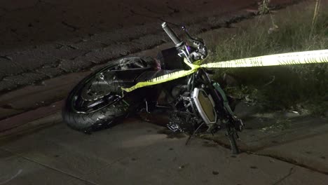 Moto-Accidentada-En-La-Calle