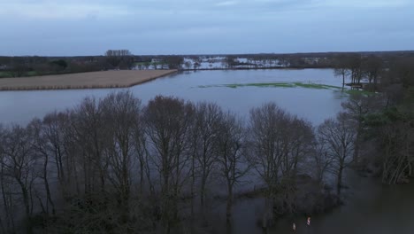 Drohnenschuss-über-Geeste-Und-Der-Ems-Bei-Sehr-Hoher-Flut