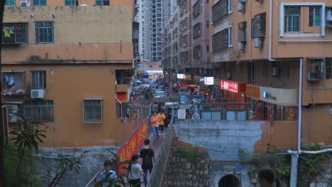 Stunning-HD-footage-of-a-street-in-the-city-of-Shenzhen,-China