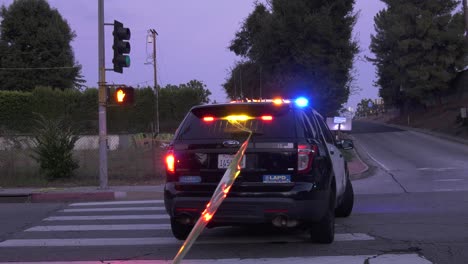 Unidades-De-Policía-Lapd-En-Escena