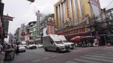 Busy-Street-Traffic-in-Chinatown-in-Bangkok,-Thailand