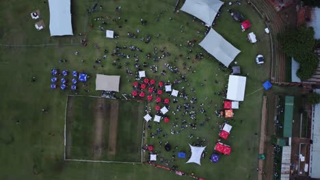 Coma-Y-Beba-Un-Festival-De-Música-Y-Comida-Por-Drone-En-El-Queens-Sports-Club-En-Bulawayo,-Zimbabwe.