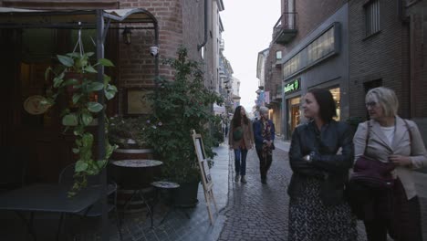 People-walking-on-the-streets-of-Amsterdam-during-the-evening-of-new-year