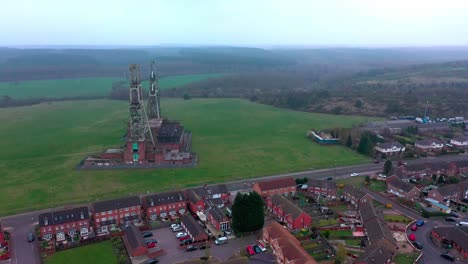 El-Condado-De-Nottinghamshire-Con-Kings-Clipstone-Colliery-Cabezal-De-Planta-Minera-Aérea