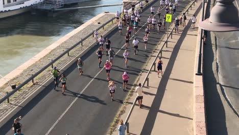 Athleten-In-Aktion-Beim-Marathon-Finale-Der-Männer-Der-Leichtathletik-Weltmeisterschaft-In-Budapest,-Ungarn