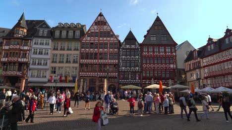 El-10-De-Mayo-De-1933-Tuvo-Lugar-En-Esta-Plaza-Römerberg-De-Frankfurt-La-Infame-Quema-De-Libros-Organizada-Por-El-Sindicato-De-Estudiantes-Alemanes-Nazis.