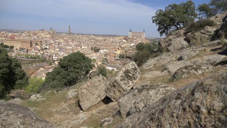 Foto-Panorámica,-De-Izquierda-A-Derecha-De-La-Ciudad-De-Toledo.