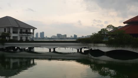 5-Star-hotel-in-the-Westlake-disctrict-of-Hanoi-with-over-water-bungalows