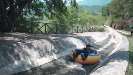 Parque-Acuático-En-Monterrey-México