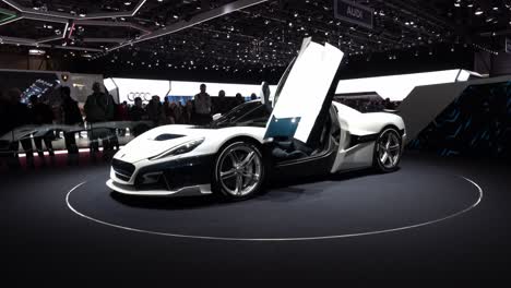 Genf,-Schweiz-–-12.-März-2019:-Weitwinkelaufnahme-Des-Rimac-C_two,-Autosalon-Genfer-Autosalon-2019,-Schweiz