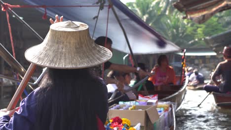 Schwimmender-Markt,-Thailand