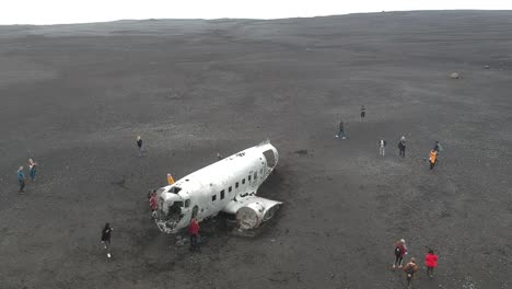 Touristenfilm-Gedreht-Und-Beim-Berühmtesten-Flug-In-Island-Angeschaut-U