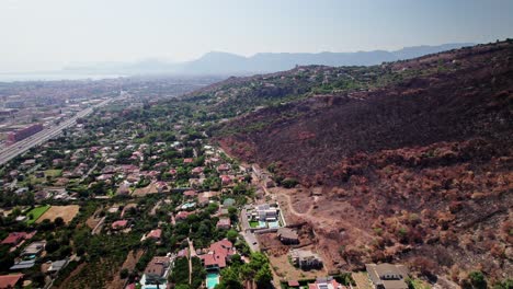 Bosque-Muerto-Capturado-Con-Drones-Después-De-Un-Incendio-Forestal-En-Sicilia-En-Las-Montañas