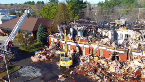 Crew-Breaks-Down-Unstable-Building-After-Fire-is-Controlled