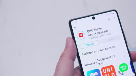 Symbol-Für-Die-Installation-Der-BBC-News-App-Auf-Der-Digitalanzeige