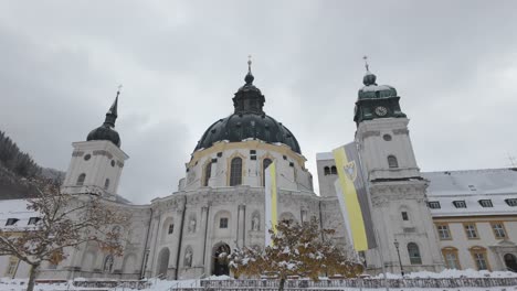 Exterior-Facade-Of-Ettal-Abbey-Monastery-In-Winter-In-Ettal,-Germany