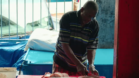 Mercado-De-Agricultores-Locales-En-Victoria,-Isla-Mahè,-Seychelles