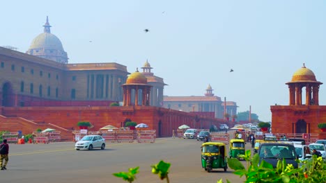 Rashtrapati-Bhavan,-Hogar-Del-Presidente-De-La-Democracia-Más-Grande-Del-Mundo,-Personifica-La-Fuerza-De-La-India,-Sus-Tradiciones-Democráticas-Y-Su-Carácter-Secular.