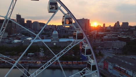 El-Antiguo-Horizonte-De-Montreal-Con-La-Rueda-De-Observación-Más-Grande,-La-Grand-Roue-De-Montreal,-En-Primer-Plano