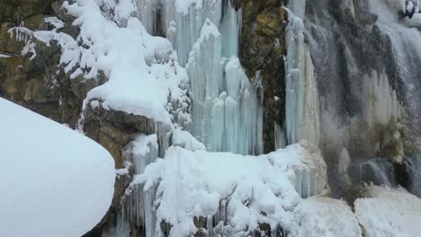 Fuertes-Nevadas-Vista-Aérea-Del-Valle-De-Cachemira-En-La-Temporada-De-Invierno