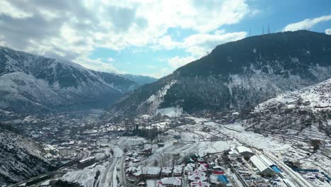 Starker-Schneefall,-Luftaufnahme-Des-Kaschmir-Tals-In-Der-Wintersaison